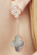 Load image into Gallery viewer, Magic Alhambra earrings, 2 motifs
