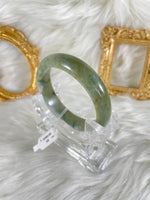 Load image into Gallery viewer, Grade A Natural Jade Bangle with certificate #36569
