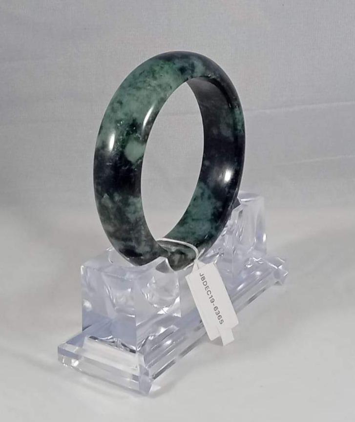 Grade A Natural Jade Bangle with certificate #6365