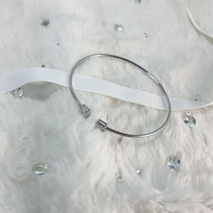 18k White Gold Diamond Bangle (DBRCON-0004)