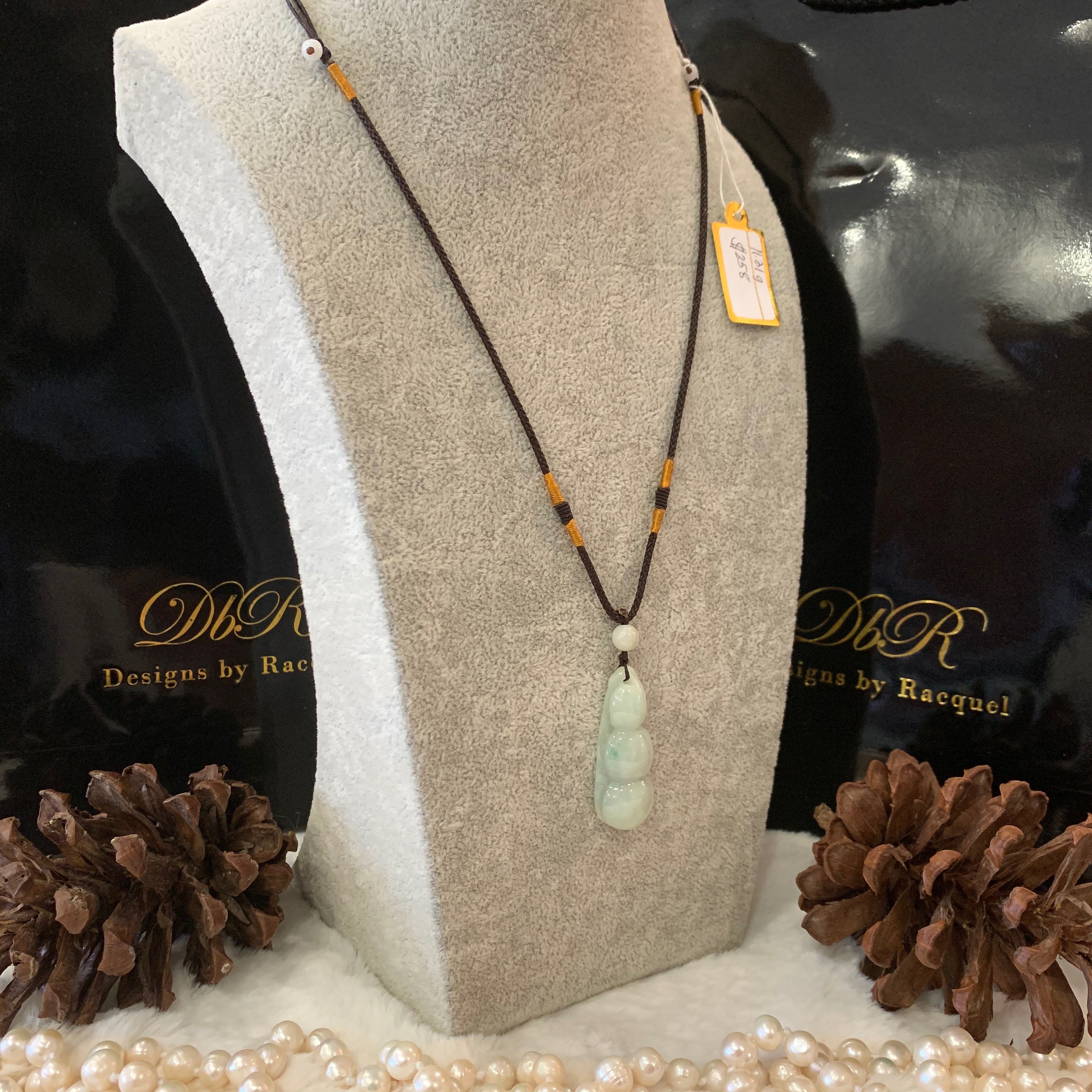 Pea Pod Pendant (JPNOV18-015)