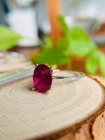 Load image into Gallery viewer, Oval Shape Gemstone Ring
