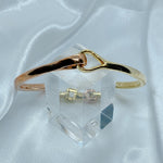 Load image into Gallery viewer, Intertwined Bangle in Gold (DBRBRC-0004)
