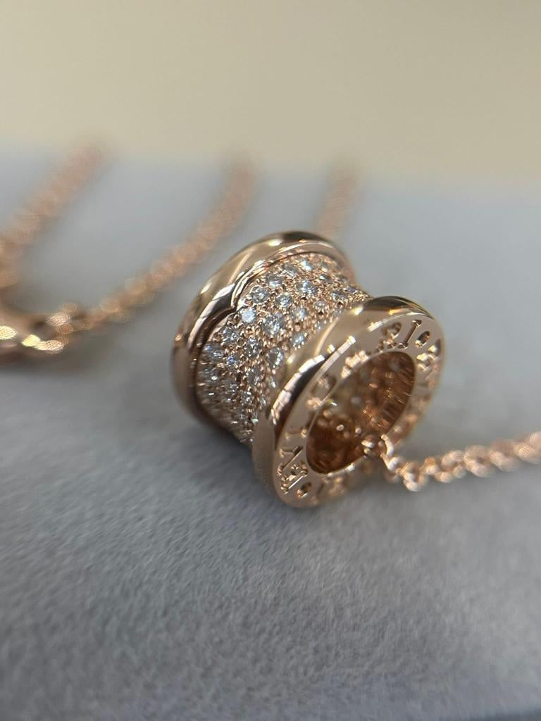 18k Gold Necklace w/ Diamonds